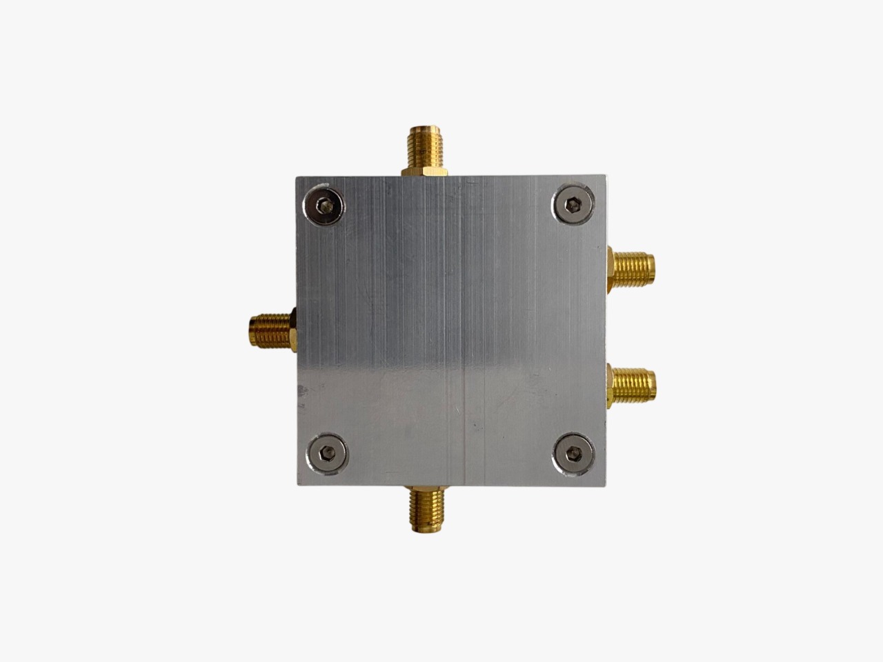 4 port power splitter/ combiner